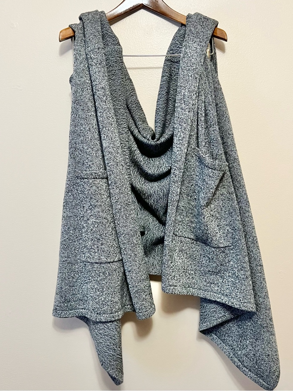 lululemon athletica Open-Front Draped Knit Vest in Heather Gray